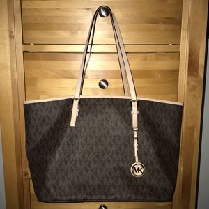 Michael Kors large jet set tote